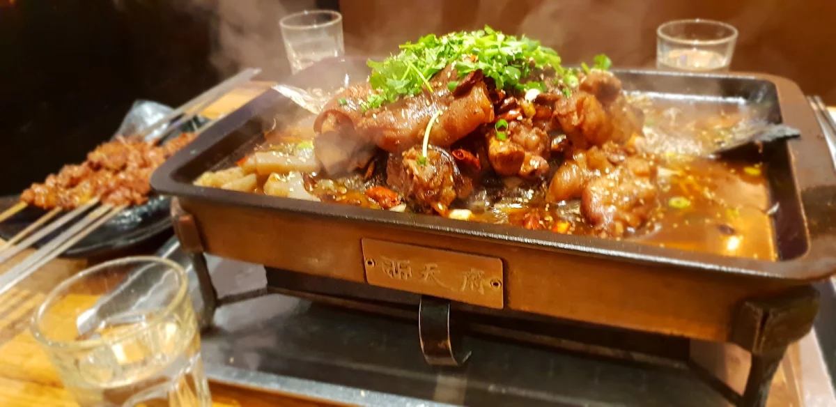 铁板手抓羊排 grilled lamb chops